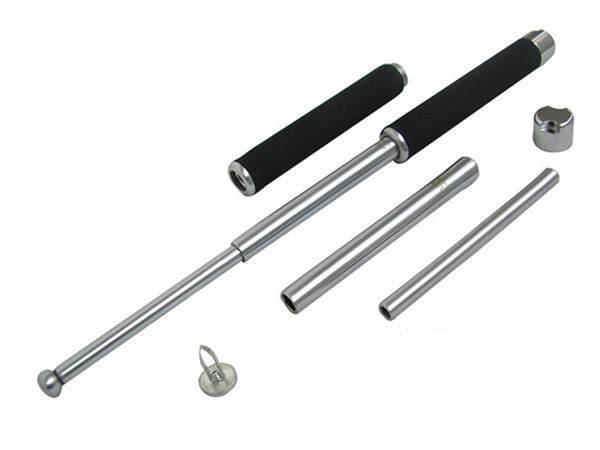 車上放甩棍會(huì)違法嗎 車內(nèi)放哪些防身產(chǎn)品比較好